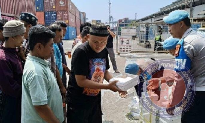 Jumat Berkah Sipropam Polres Pelabuhan Tanjung Priok, Wujud Kepedulian Polri kepada Masyarakat Pelabuhan