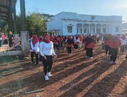 Jaga Kesehatan dan Kebugaran, Danramil Jogorogo Ikuti Roadshow Perwosi Bersama Forpimcam