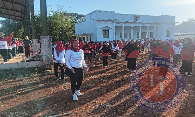 Jaga Kesehatan dan Kebugaran, Danramil Jogorogo Ikuti Roadshow Perwosi Bersama Forpimcam