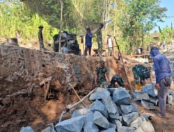 Bukan hanya Jembatan, Akses Jalanpu  Diperlebar dengan Talud Jalan