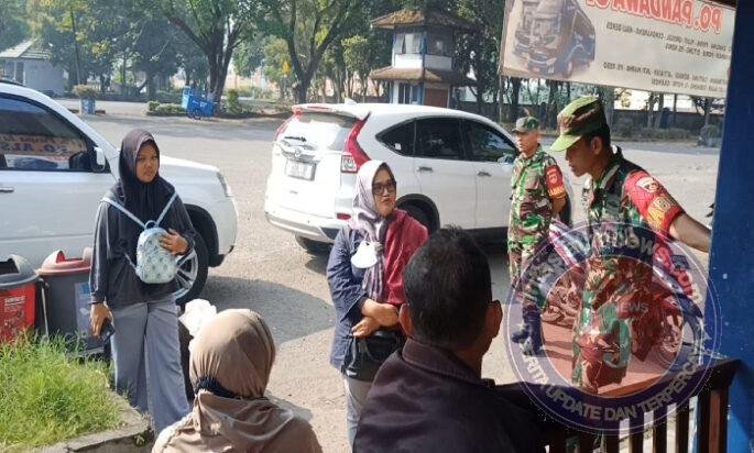 Babinsa Koramil Ngrampal Sisir Objek Vital, Pastikan Kondusivitas Wilayah Tetap Terjaga
