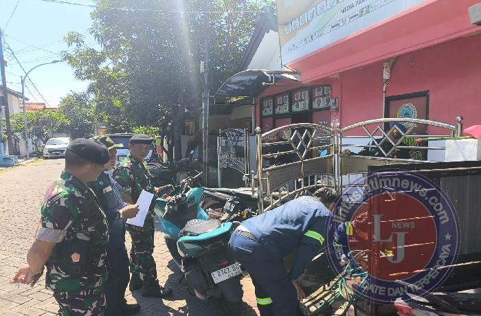 Tindak Tegas Indikasi Pelanggaran, PAM Surya Sembada Lakukan Penertiban Sambungan Air Ilegal di Perak Barat Surabaya