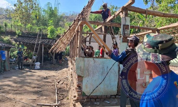 Semangat Kebersamaan Dominasi Pembongkaran Rumah Mbah Pearmi