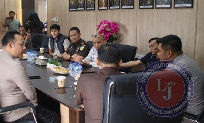 Perkuat Sinergitas Penegakan Hukum, Kapolres Pelabuhan Tanjung Priok Kunjungi Kejaksaan Negeri Jakarta Utara Peringati Hari Bhakti Adhyaksa ke – 66