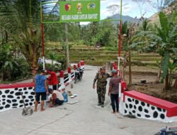 Kodim 0806/Trenggalek Rampungkan Jembatan Garuda Armco, Perkuat Akses dan Ekonomi Warga Desa Gamping