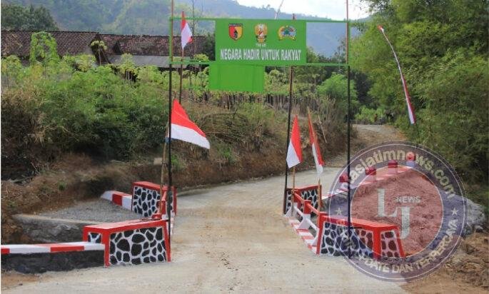 Kodim 0806/Trenggalek Rampungkan Jembatan Armco Ketiga, Hubungkan Trenggalek dan Tulungagung