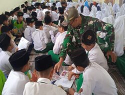 Perpustakaan Keliling TMMD 129 Bulu Lor Diserbu Siswa