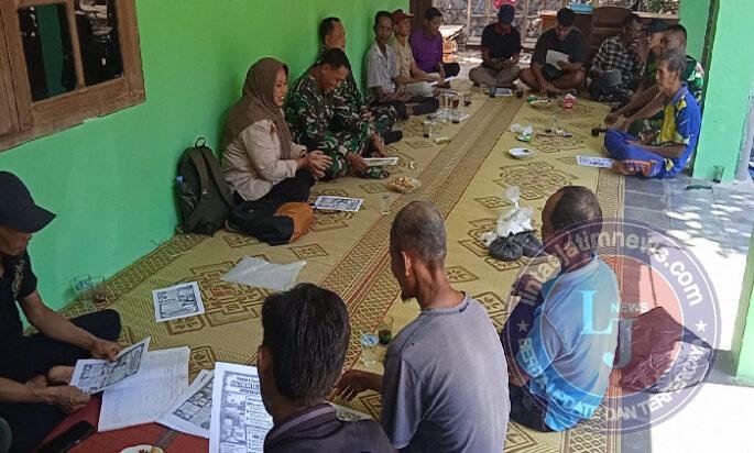 TMMD 129 Bulu Lor Gelar Penyuluhan Hanpangan Kepada Petani ( Demo Pembuatan Jadam Sulfur)