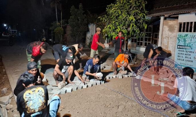 Menilik Kebersamaan Anggota TNI dan Masyarakat di Lokasi TMMD ke-129 Kodim 0802/Ponorogo