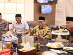 Perkuat Sinergi Ulama dan Polri, Ketua MUI Jakarta Utara Kunjungi Polres Pelabuhan Tanjung Priok dan Pimpin Doa Bersama