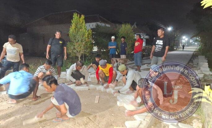 Berkontribusi Semampunya, Warga Desa Bulu Lor siapkan Kopi  untuk Pembangunan Paving Jalan Dess