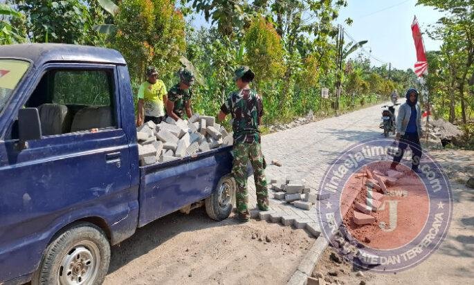 Demi Wujudkan Jalan Desa yang Layak, Warga ini Relakan Mobil Miliknya