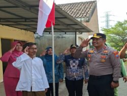 Polsek Bangil Kerahkan Personel Bersama Tiga Pilar Bangkitkan Nasionalisme Lewat Gerakan Bendera Merah Putih