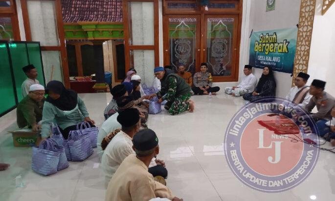Pererat Silahturahmi Bersama Warga, Danposramil Pitu Bersama Anggota Ikuti Sholat Subuh Berjamaah