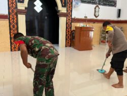 TNI-Polri dan Warga Gotong Royong Bersihkan Masjid, Kebersamaan Terjalin Tanpa Sekat