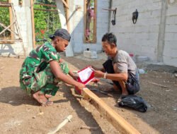 Sang Merah Putih pun Dipasang ‘molo’ Rumah Rehab RLTH  TMMD ke 129