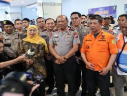 Kapolda Jatim Sampaikan Duka atas Kecelakaan Kapal Laut di Perairan Sumenep