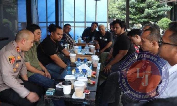 JJOS Ngobrol Santai dan Ngopi Bareng, Kapolres Pelabuhan Tanjung Priok Bersama Jurnalis