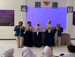 Ciptakan Ruang Digital yang Aman, Mahasiswa BBK 8 UNAIR Gelar Sosialisasi Cyber Safety dan Anti-Cyberbullying