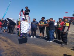 Dukungan TNI Kembangkan Ekonomi Kreatif di Festival Dayung Rekreasi Pantai Ngiroboyo Pacitan