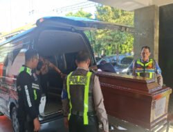 DVI Polda Jatim Serahkan Jenazah Kelima Korban KM Mutiara Sentosa II
