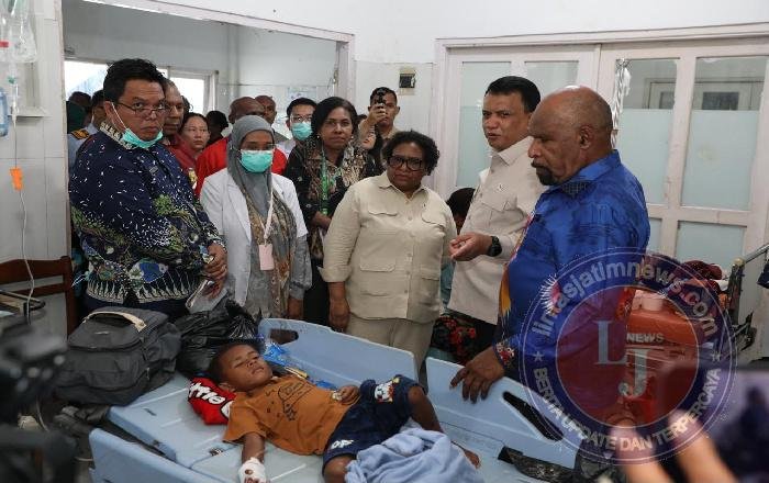 Ribka Haluk Turun Langsung Tinjau Penanganan Dugaan Keracunan MBG di Kabupaten Jayapura
