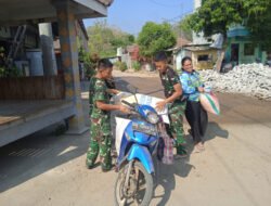 Lihat Warga Angkat Beban Berat Satgas TMMD 129 Bulu Lor Cekatan Ulurkan Bantuan