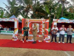 Semarak Lomba Kemerdekaan RI Ke 81, TNI Hadir Pada Penyerahan Piala Liga Sepak Bola Antar Desa