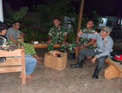 Patroli Malam Babinsa Paranggupito Perkuat Sinergitas dengan Tokoh Masyarakat