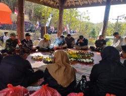 Doa Bersama Tim Ekpedisi Gahvara Yava di Luweng Ombo, Danramil 0801/11 Donorojo Lakukan Pengamanan