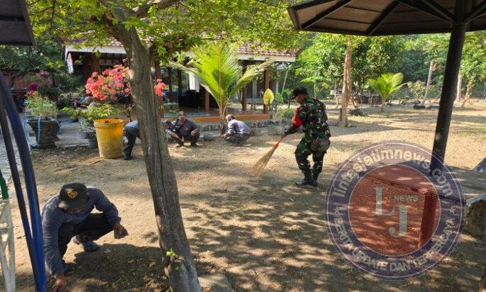 Babinsa Rejomulyo Ajak Linmas dan Warga Rawat Kampung Tematik agar Tetap Nyaman