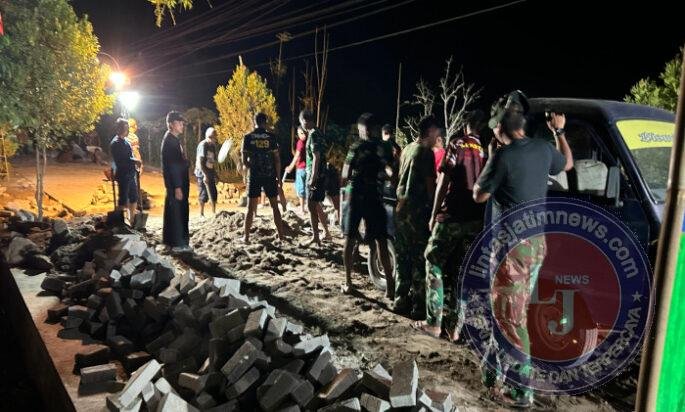 Kamituwo Ngipik Pendongkrak Suksesnya Sasaran Fisik Pemasangan Paving Jalan