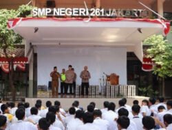 JJOS Police Goes To School, Kapolres Priok Ajak Pelajar SMPN 261 Muara Angke Jauhi Tawuran dan Narkoba