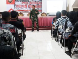 TNI Tanamkan Wawasan Kebangsaan kepada Calon Paskibraka Trenggalek