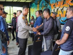 Kapolresta Malang Kota Ajak Media dan Suporter Jaga Kamtibmas, Dorong Aremania – Bonek Rawat Kedamaian Sepak Bola