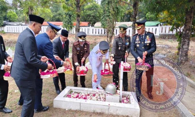 Ziarah Nasional HUT RI ke-81, Dandim Boyolali Ajak Generasi Muda Teladani Semangat Pahlawan