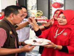 Meriahnya HUR RI ke 81 Bendum DPP DPWI, Rosita Gos di Rumah Makan Alun_alun Kepayang