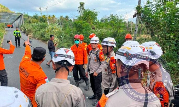 Hari Ke-4 Pascagempa, Polri Terus Bergerak: Brimob dan Bantuan Logistik Konsisten Dikirim ke NTT