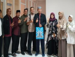Sebelum Wisuda, Sepuluh Penerima Beasiswa LPPD UMM Titipkan Terima Kasih kepada Sang Promotor