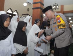 Sentuhan Humanis Polres Blitar di Hari Maulid Nabi: Gelar Pengajian hingga Santuni Anak Yatim
