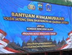 12 Truk Bantuan Polda Jateng Tiba di Labuan Bajo, Siap Disalurkan untuk Warga Terdampak Gempa NTT