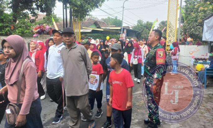 Jalan Sehat Meriahkan HUT RI ke-81, Warga Banjarsari Kulon Antusias Jaga Kebugaran dan Kesehatan