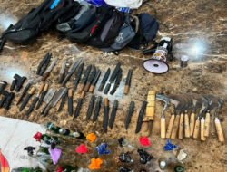Polda Metro Jaya Cegah Potensi Gangguan, Puluhan Sajam dan Bahan Molotov Diamankan