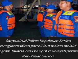 Patroli Laut Malam Jakarta On The Spot, Satpolairud Polres Kepulauan Seribu Sambangi Nelayan Sosialisasikan Layanan Polisi 110