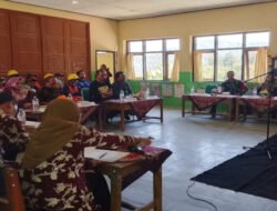 Revitalisasi SDN 1 Temon, Babinsa Koramil 0801/03 Arjosari Dukung Ciptakan Sekolah Nyaman
