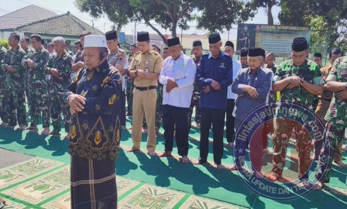 Kemarau Melanda, Kodim Boyolali dan Ratusan Jamaah Bersimpuh dalam Shalat Istisqa, Mohon Hujan dan Keselamatan dari Karhutla