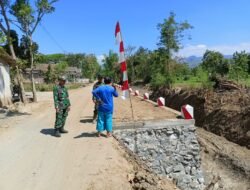 Plesengan Depan Rumah Rampung, Pak Giman Tidak Khawatir Ada Longsor Lagi