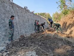 Talud Rampung, Satgas TMMD 129 Fokus Ratakan Tanah Dasar Sungai