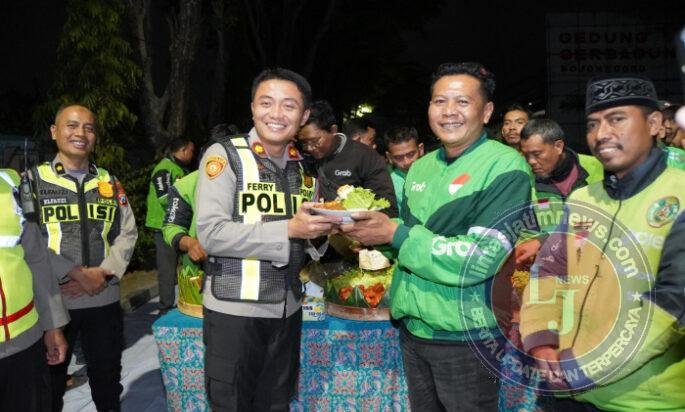 Polres Bojonegoro Perkuat Sinergi Harkamtibmas, Gelar Doa Bersama Komunitas Ojol