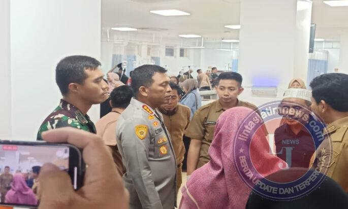 Kapolresta Sidoarjo Cek Kondisi Santri Ponpes Manbaul Hikam di Rumah Sakit, Pastikan Penanganan Maksimal